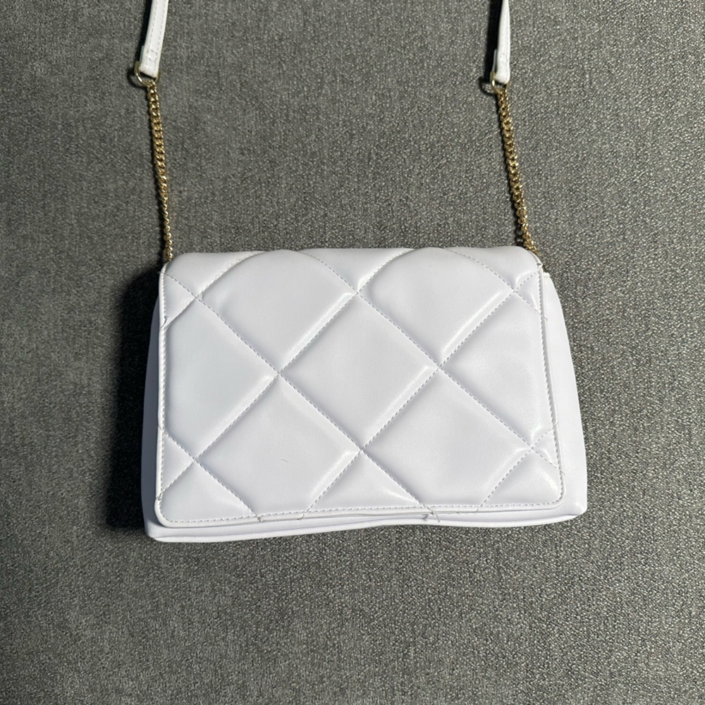 Elegant Light Purple Quilted Purse